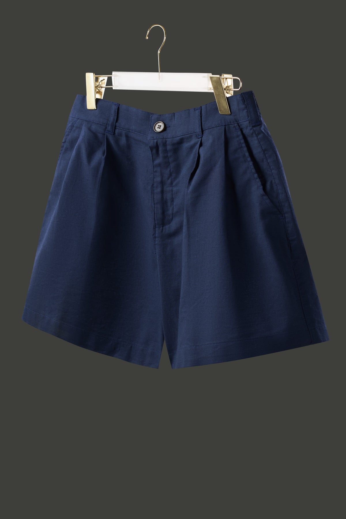 La Forbie Women's Linen Blend Knife Pleat Shorts