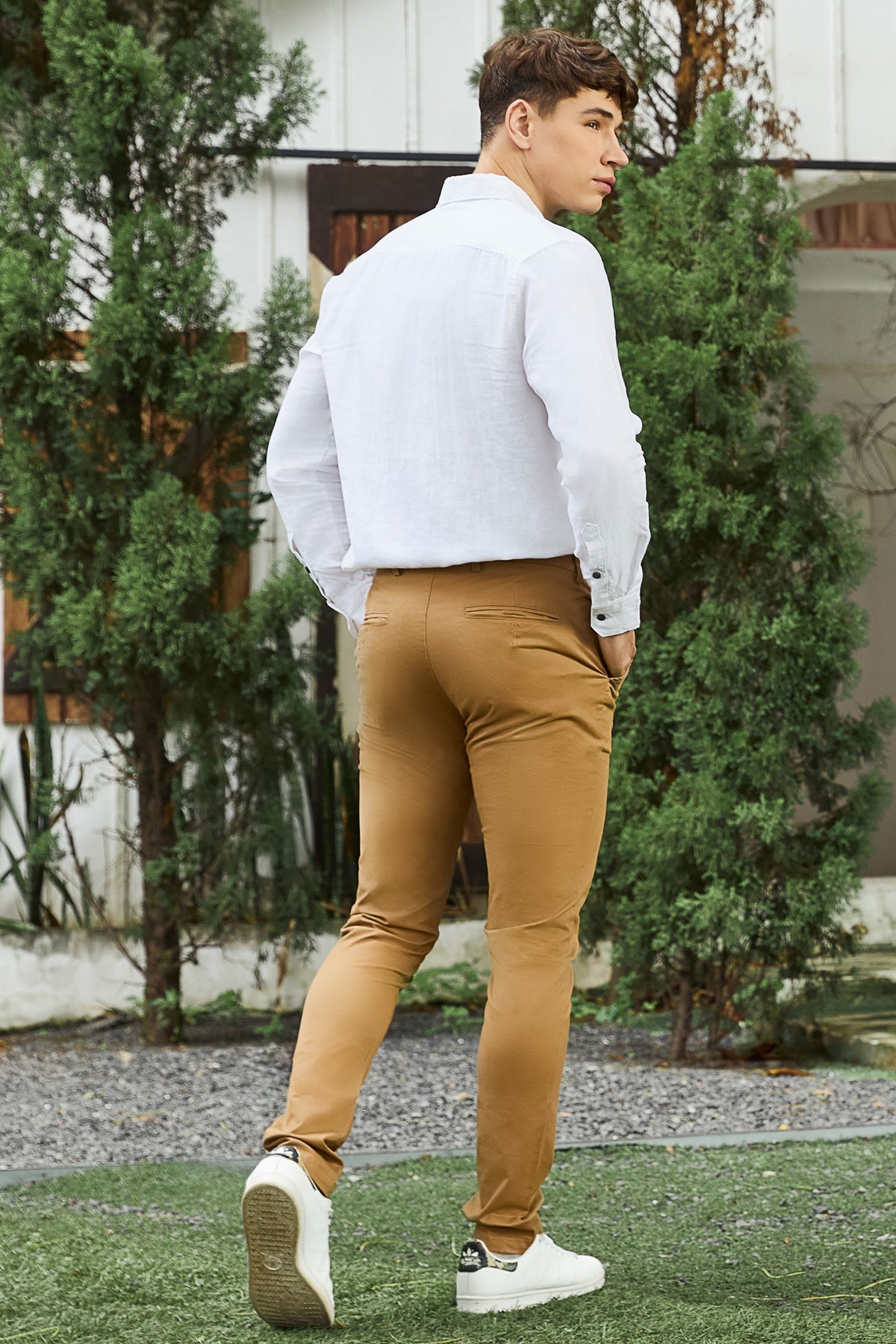 La Forbie Men’s Slim Fit Chino Pants